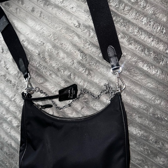 COPY - COPY - COPY - RELISTED!!! Nylon Prada crossbody bag lightly used - Picture 2 of 5